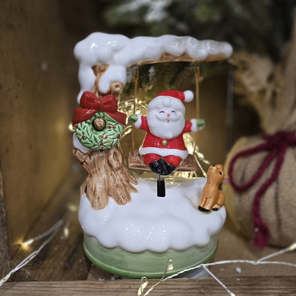 1984 Christmas Swinging Santa Musical Figurine Japan
